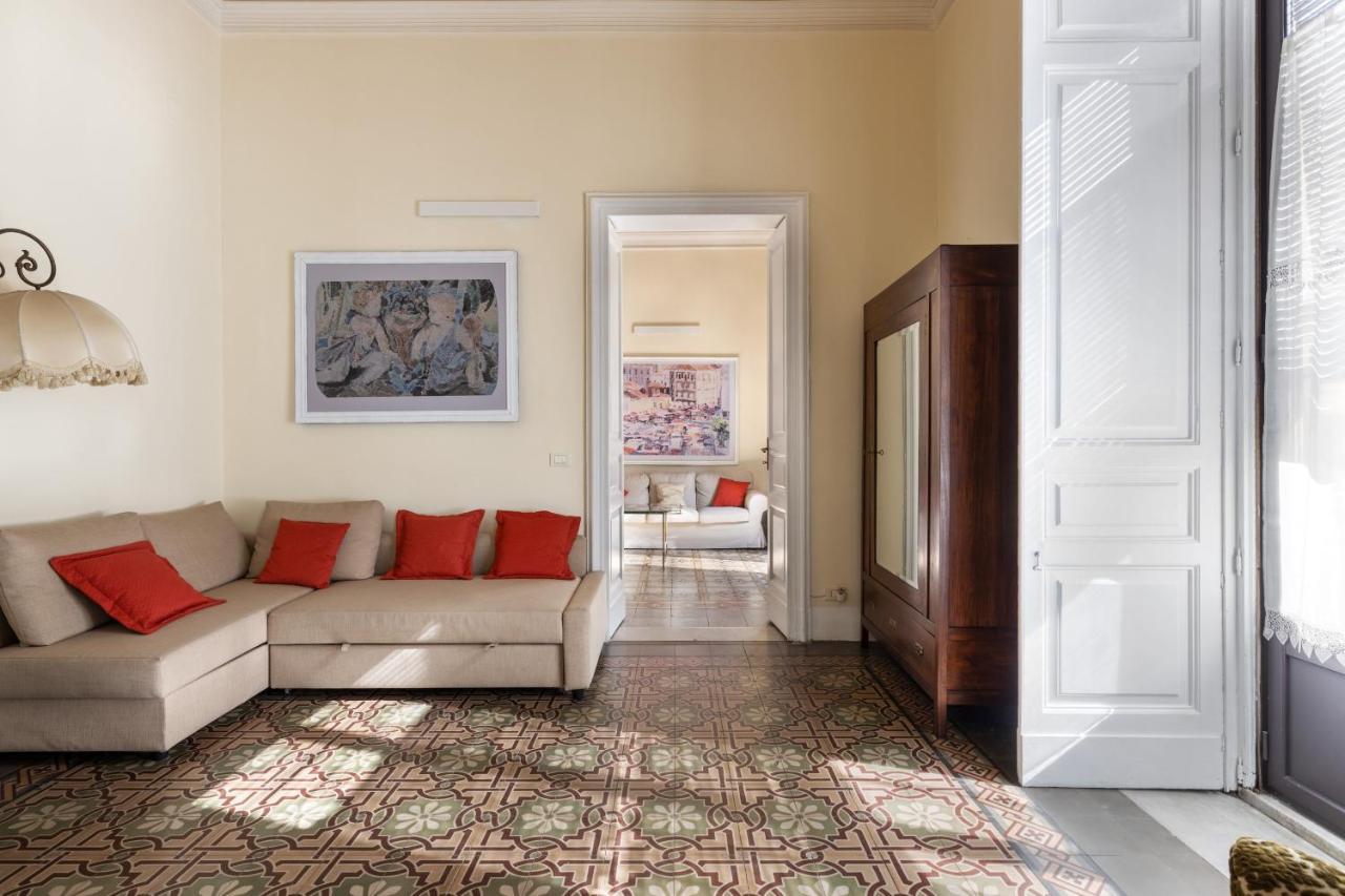 Catania City Center Historical Building Home Екстер'єр фото