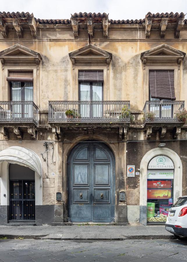 Catania City Center Historical Building Home Екстер'єр фото